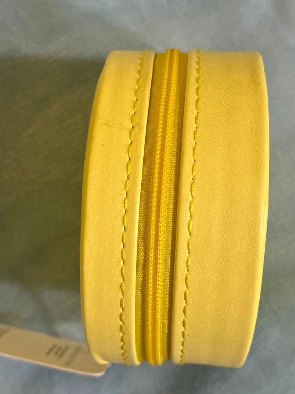 Yellow Round Jewelry Travel Case • NEW • - Picture 8 of 8